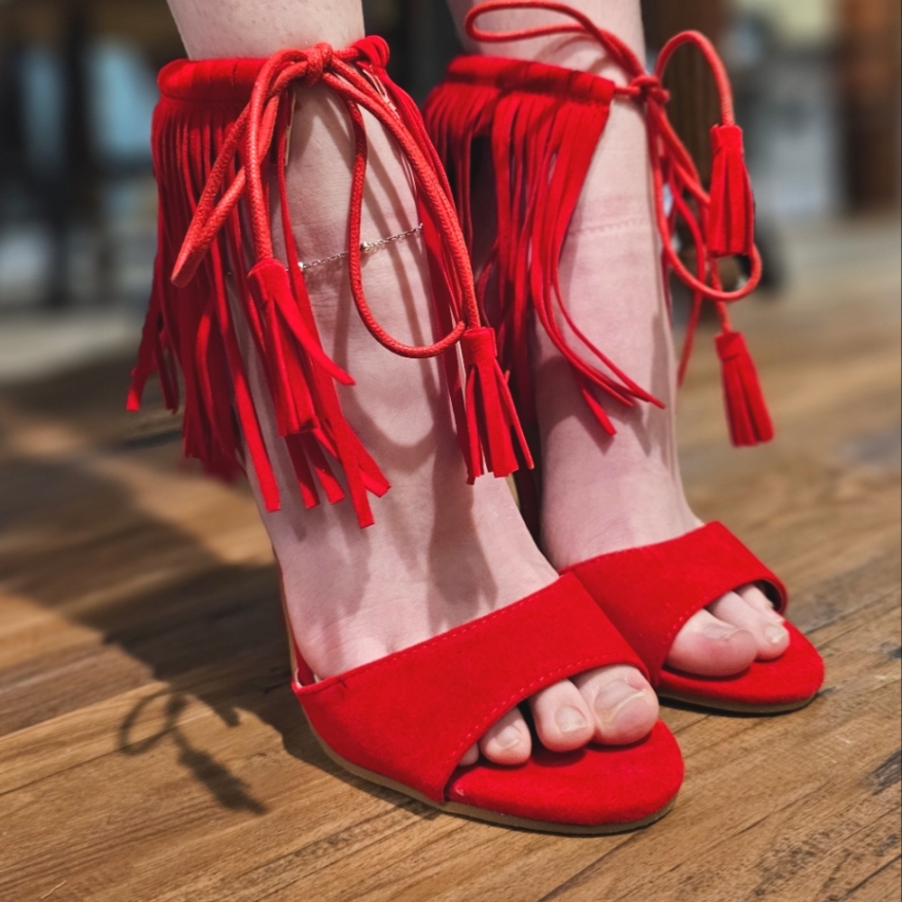 NWOT Red Open Toe Heels w/ fringe sz- 6
